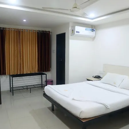 Hotel Vihaan Inn Kolhapur Exterior photo